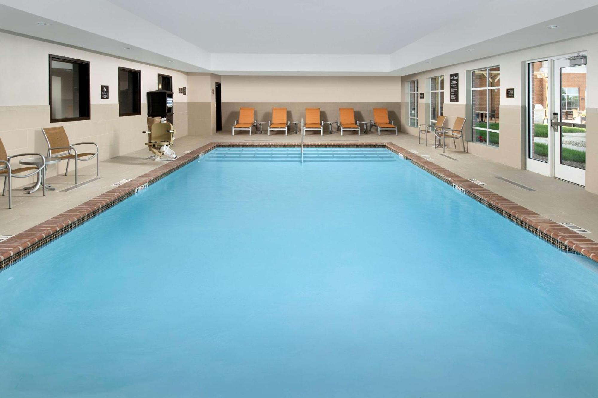 Homewood Suites By Hilton Kansas City Speedway Esterno foto
