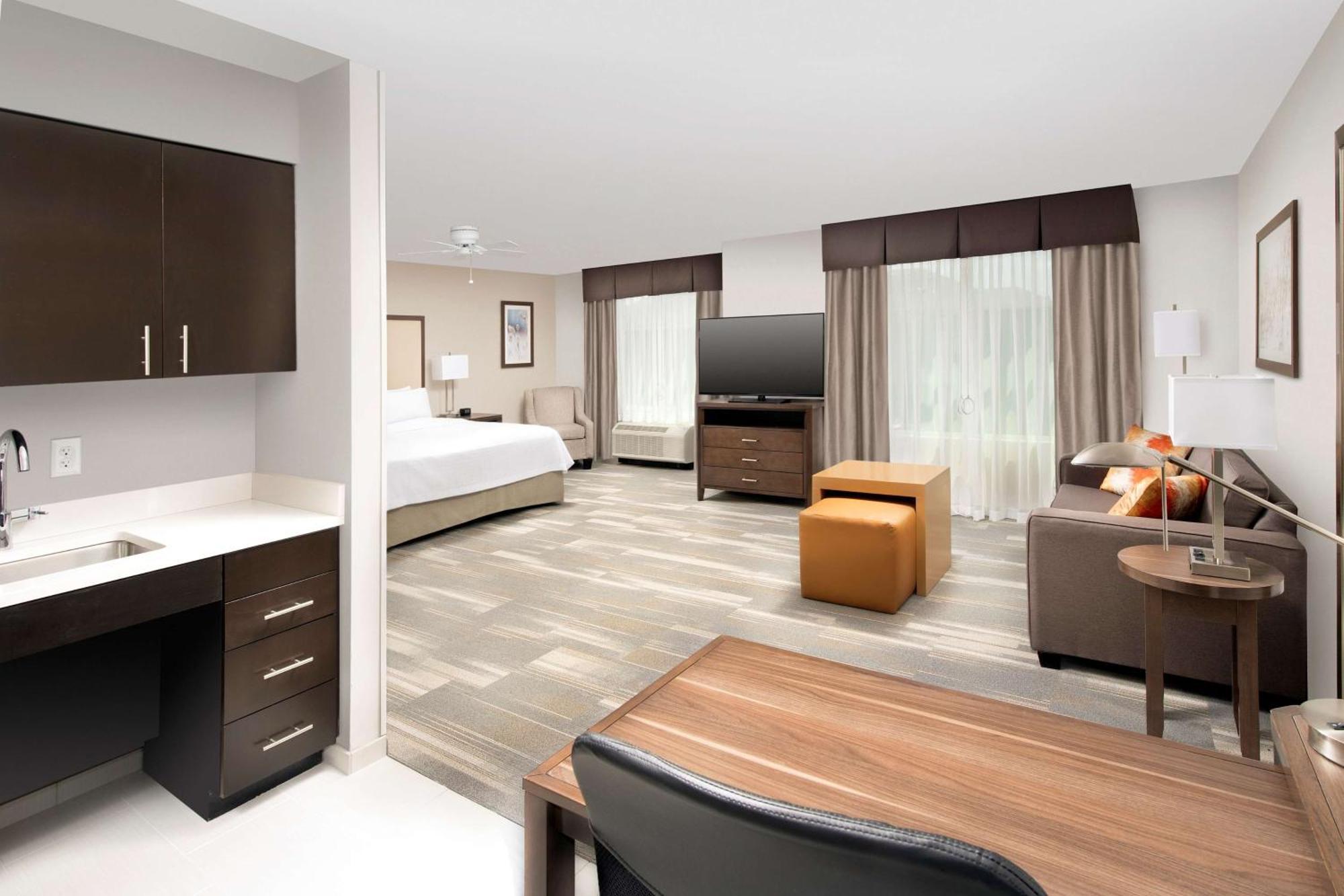 Homewood Suites By Hilton Kansas City Speedway Esterno foto
