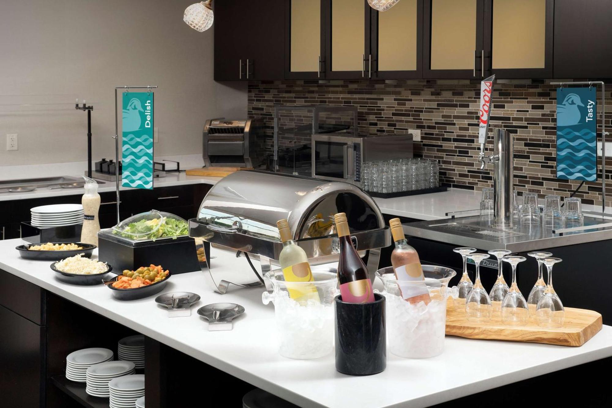 Homewood Suites By Hilton Kansas City Speedway Esterno foto