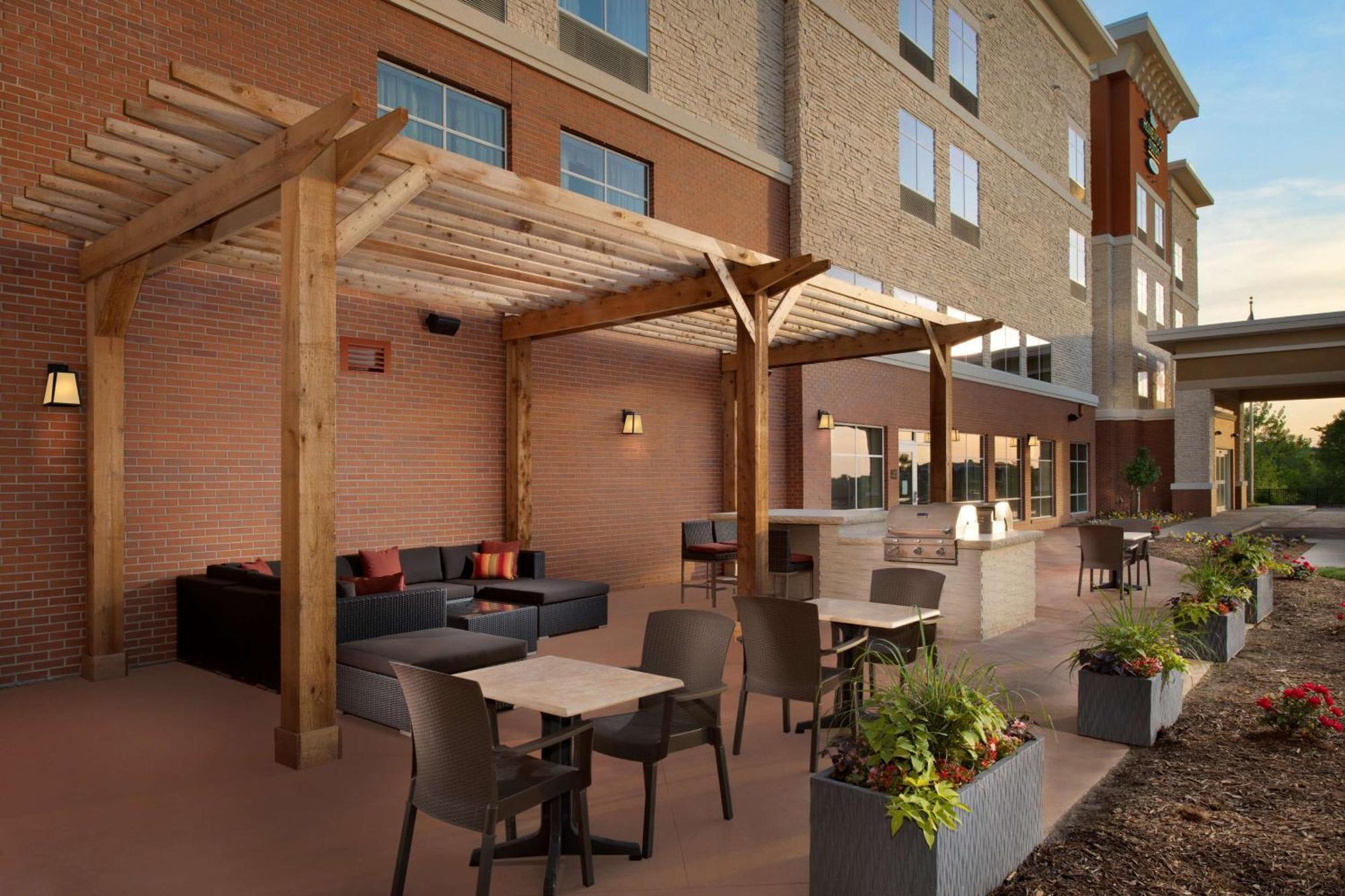 Homewood Suites By Hilton Kansas City Speedway Esterno foto